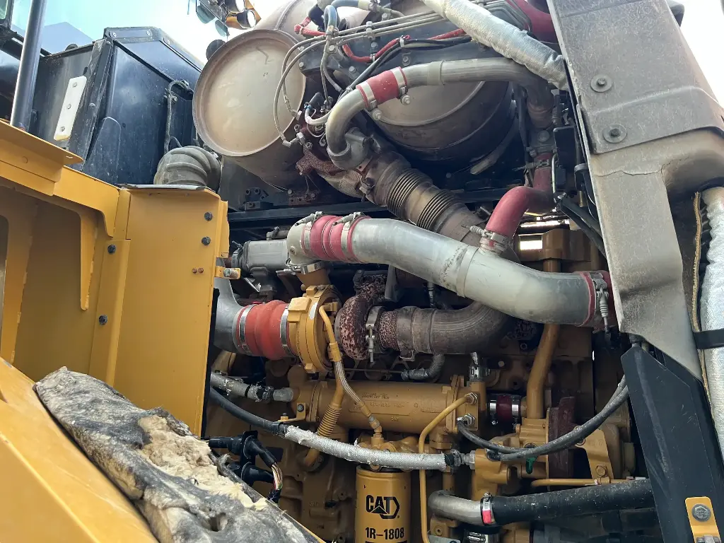 CATERPILLAR-980M-2015-206391-29-L.webp